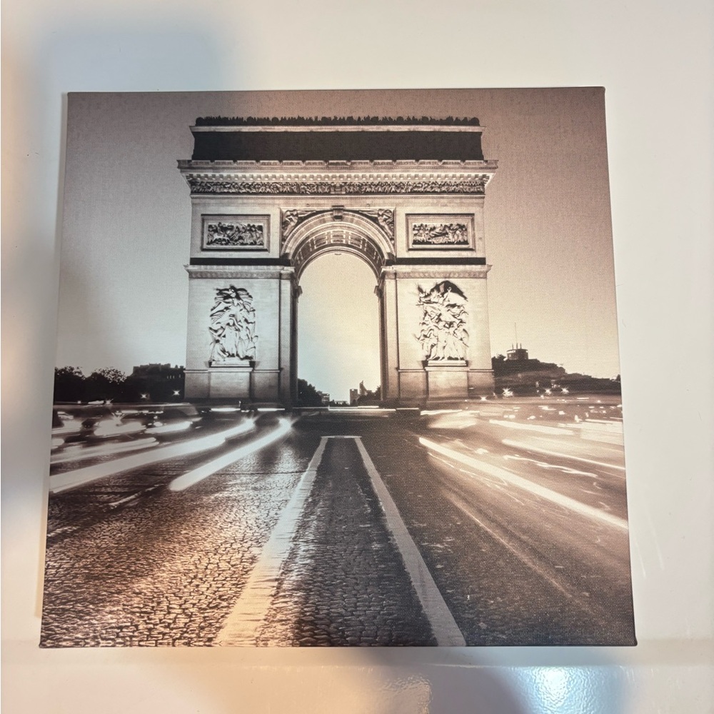 Arc de Triomphe Canvas Art